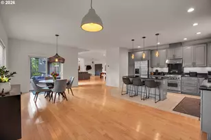 785 Marylhurst Dr, West Linn, OR 97068 - Photo 14