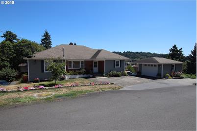 304 Holly St, Kelso, WA 98626 - Photo 1