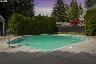 5225 Jean Rd, Lake Oswego, OR 97035 - Photo 22