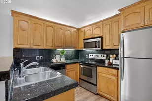 5225 Jean Rd, Lake Oswego, OR 97035 - Photo 8