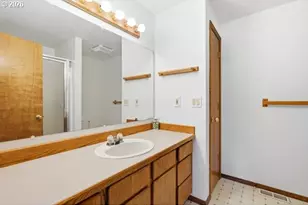 1629 SE Elliott Ave, Gresham, OR 97080 - Photo 30