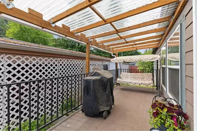 15768 SE Powell Blvd #22, Portland, OR 97035 - Photo 4