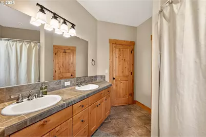 1663 NW Medinah Dr, McMinnville, OR 97128 - Photo 32