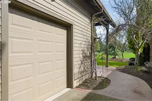 1663 NW Medinah Dr, McMinnville, OR 97128 - Photo 48