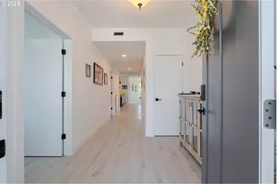 9109 NE 151st Ct, Vancouver, WA 98682 - Photo 2