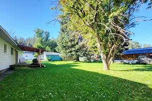 306 S Alder St, Wallowa, OR 97885 - Photo 10