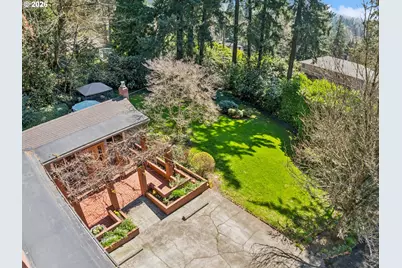 8401 SW Canyon Ln, Portland, OR 97225 - Photo 44