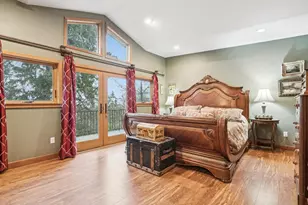 8401 SW Canyon Ln, Portland, OR 97225 - Photo 8