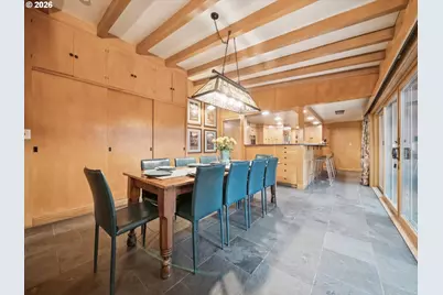 8401 SW Canyon Ln, Portland, OR 97225 - Photo 6