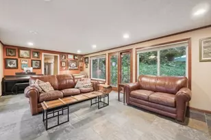 8401 SW Canyon Ln, Portland, OR 97225 - Photo 22