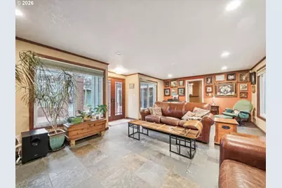 8401 SW Canyon Ln, Portland, OR 97225 - Photo 22