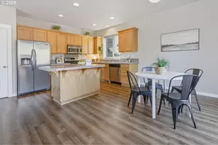 17925 SW Brisk Ln, Beaverton, OR 97007 - Photo 8