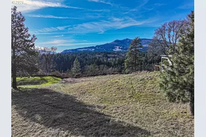 1170 SW Thornton Dr, White Salmon, WA 98672 - Photo 4