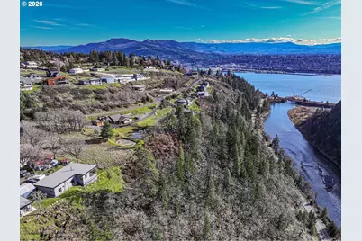 1170 SW Thornton Dr, White Salmon, WA 98672 - Photo 10