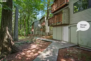 14956 SW 109th Ave, Portland, OR 97224 - Photo 26
