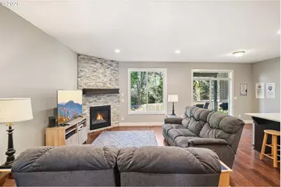 2045 34th St, Washougal, WA 98671 - Photo 4