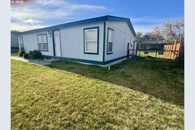 160 Elizabeth Dr, Stanfield, OR 97875 - Photo 2