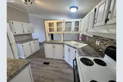 160 Elizabeth Dr, Stanfield, OR 97875 - Photo 14
