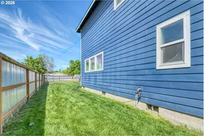 233 E Jefferson St, Athena, OR 97813 - Photo 32