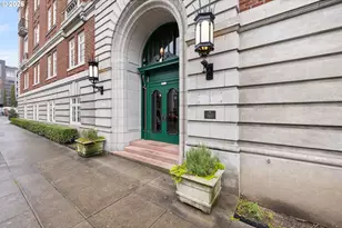 2015 NW Flanders St, Portland, OR 97209 - Photo 2