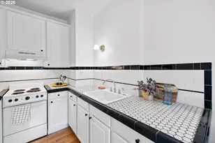 2015 NW Flanders St, Portland, OR 97209 - Photo 12