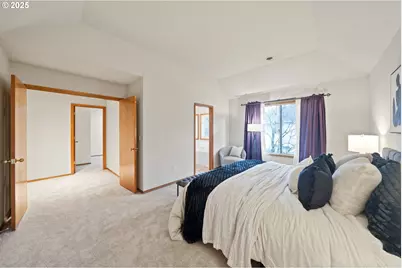 14390 Camden Ln, Lake Oswego, OR 97035 - Photo 18