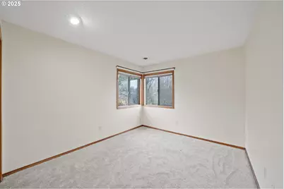 14390 Camden Ln, Lake Oswego, OR 97035 - Photo 30