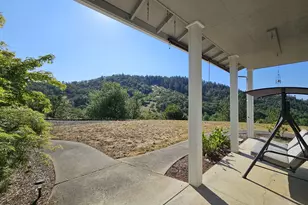 2750 SE Booth Ave, Roseburg, OR 97470 - Photo 38