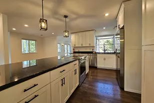2750 SE Booth Ave, Roseburg, OR 97470 - Photo 10