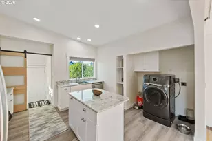 2574 Stanton Ave, North Bend, OR 97459 - Photo 10