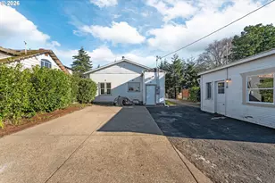 2574 Stanton Ave, North Bend, OR 97459 - Photo 36