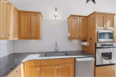 38009 Earl Ln, Corvallis, OR 97330 - Photo 6