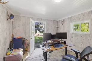 38009 Earl Ln, Corvallis, OR 97330 - Photo 32