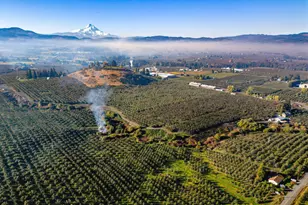 2650 Van Horn Dr, Hood River, OR 97031 - Photo 1