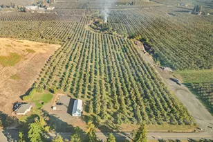 2650 Van Horn Dr, Hood River, OR 97031 - Photo 4