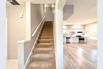 3927 SW Pinewood Way, Beaverton, OR 97078 - Photo 8