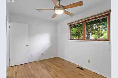 2211 SE 153rd Ave, Portland, OR 97233 - Photo 32
