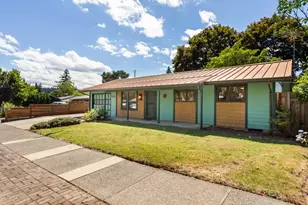 2211 SE 153rd Ave, Portland, OR 97233 - Photo 2