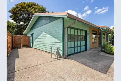 2211 SE 153rd Ave, Portland, OR 97233 - Photo 4