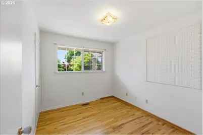 1907 SE Miller Ave, Dallas, OR 97338 - Photo 28