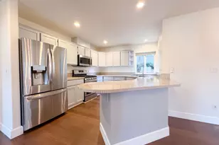 8932 SW 149th Pl, Beaverton, OR 97007 - Photo 2
