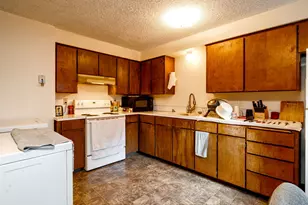 357 N 1st St, Saint Helens, OR 97051 - Photo 4