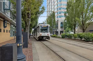 533 NE Holladay St, Portland, OR 97232 - Photo 22