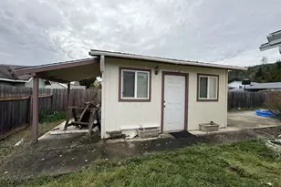 1216 E third Ave, Sutherlin, OR 97479 - Photo 32