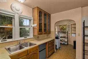 8040 SE Center St, Portland, OR 97206 - Photo 14