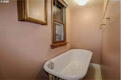 1033 SE Terrace Dr, Roseburg, OR 97470 - Photo 32