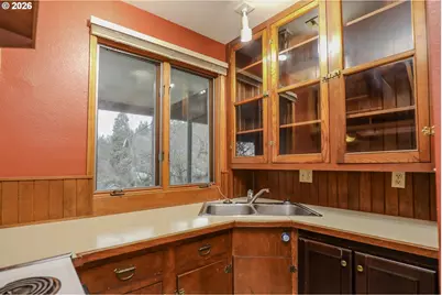 1033 SE Terrace Dr, Roseburg, OR 97470 - Photo 28