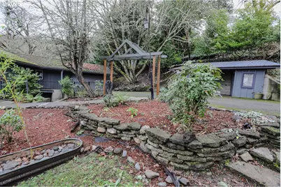 1033 SE Terrace Dr, Roseburg, OR 97470 - Photo 42