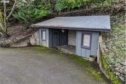 1033 SE Terrace Dr, Roseburg, OR 97470 - Photo 4