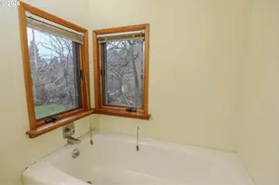 1033 SE Terrace Dr, Roseburg, OR 97470 - Photo 22